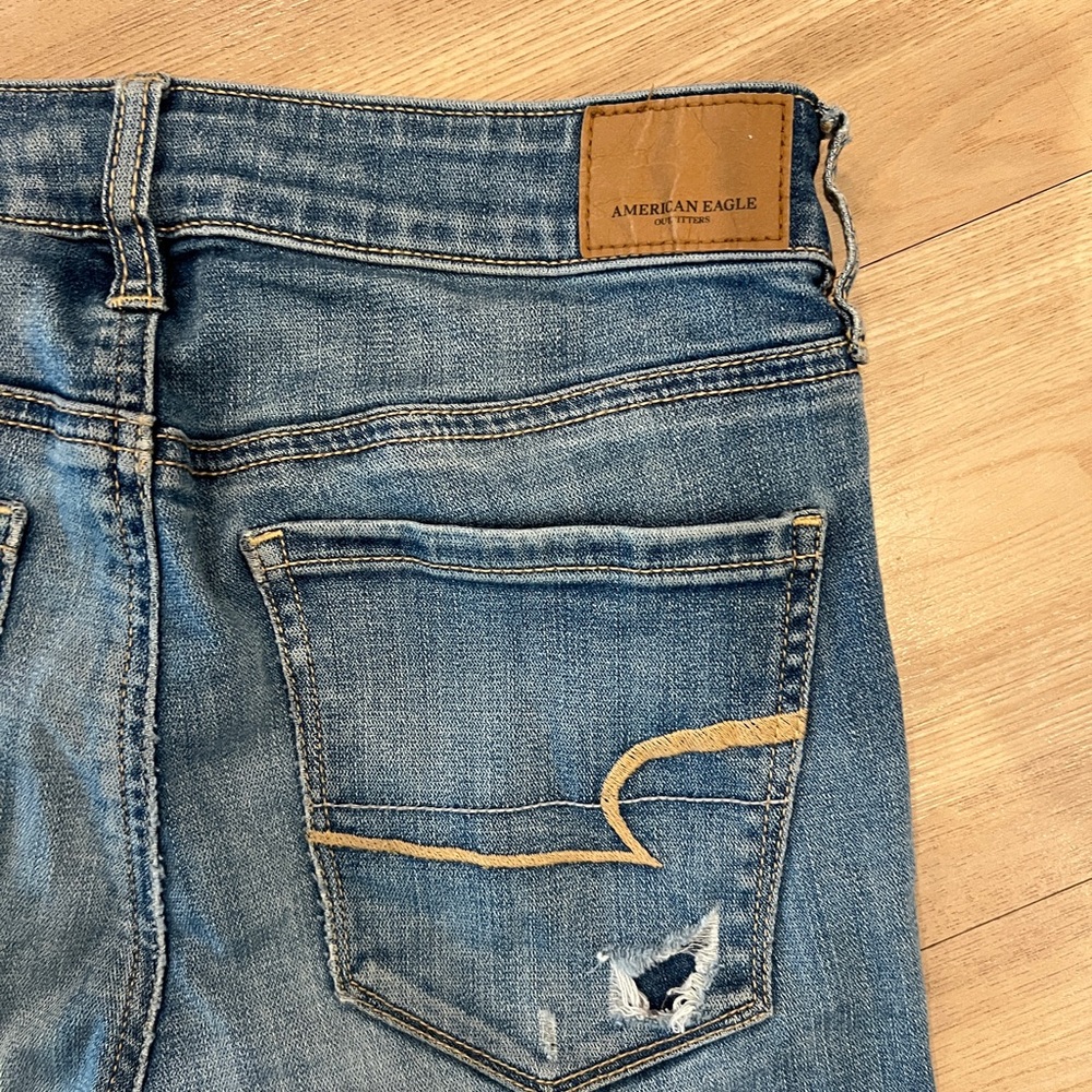 American Eagle Outfitters Ripped Skinny Jeans in Blue - Picture 3 of 7